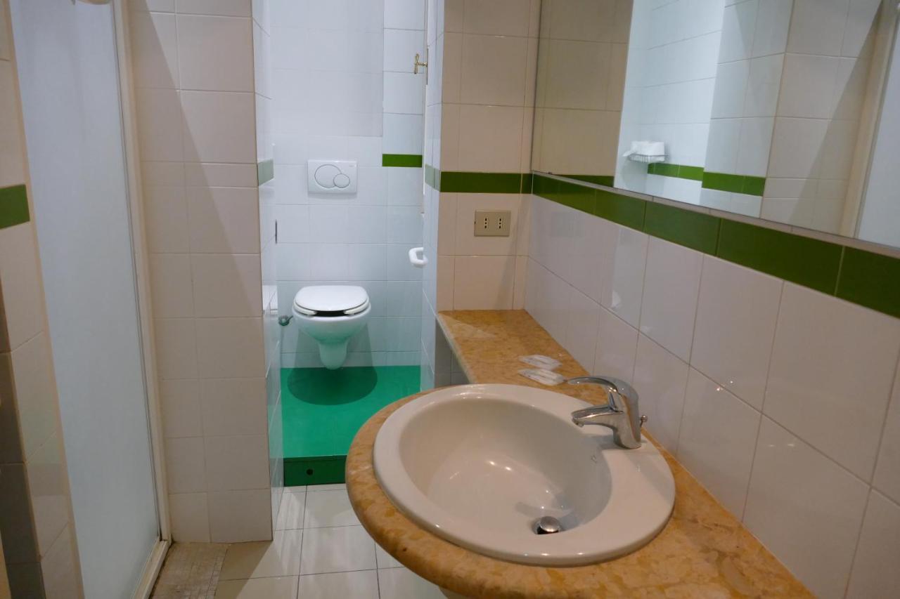 Residenza Santo Stefano 144 Appartement Bologna Buitenkant foto
